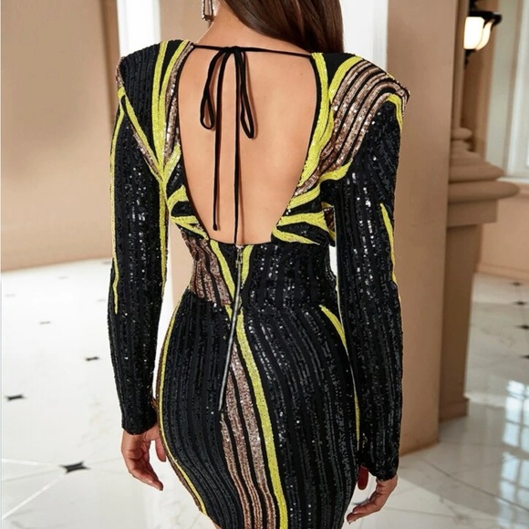 Sexy Sequins Dress 💛🖤 - Picture 2 of 4
